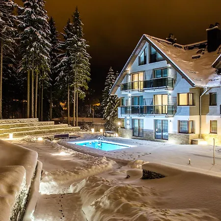 Apartahotel Czarny Kamien & 3*