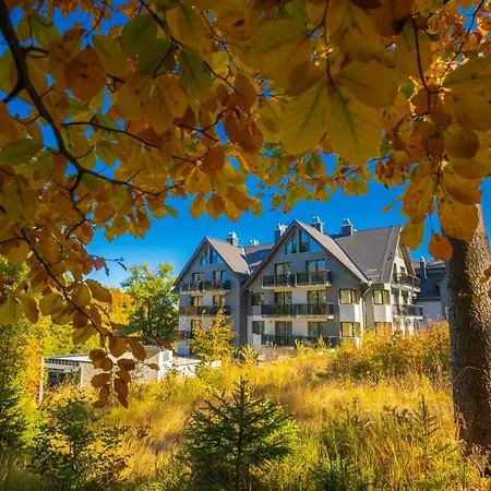 Aparthotel Czarny Kamien & 4*