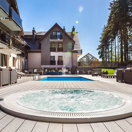 Aparthotel Czarny Kamien & 4*