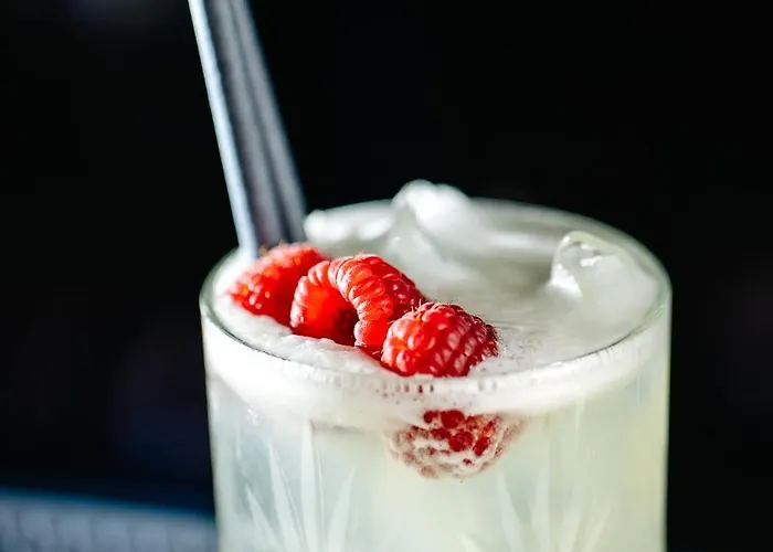 Czarny Kamien & شكلارسكا بوريبا